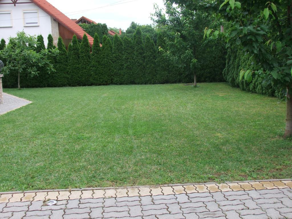 Levente Apartman Balatongyörök Екстериор снимка