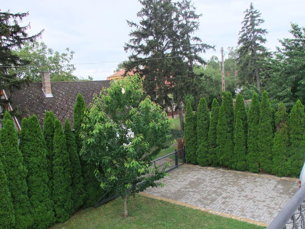 Levente Apartman Balatongyörök Екстериор снимка